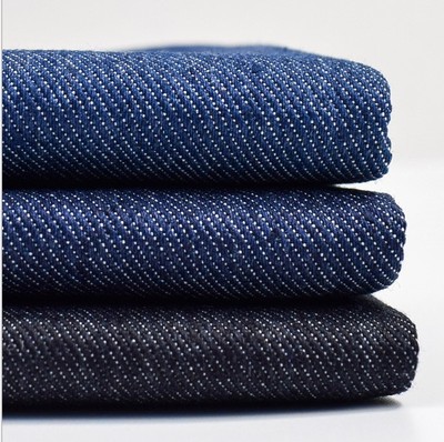 70% cotton, 33% polyester fiber，2%S pandex ，8.3 oz, washed Stretch denim