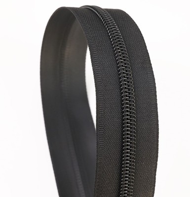 5# nylon waterproof zipper.